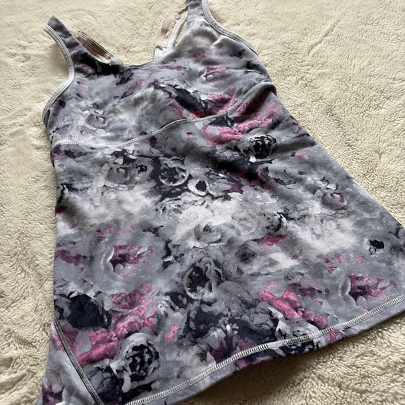 Lululemon Crossback Tank Moody Mirage White Deep Navy / White Size 2 - Picture 5 of 13